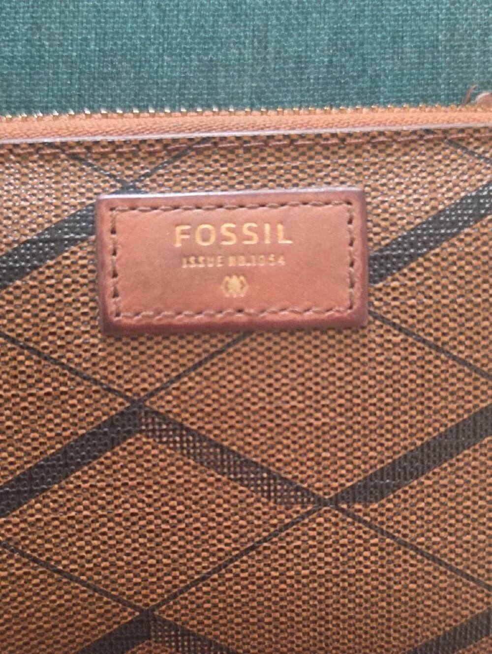 Fossil Brown Wallet with Dark Geometric Pattern
